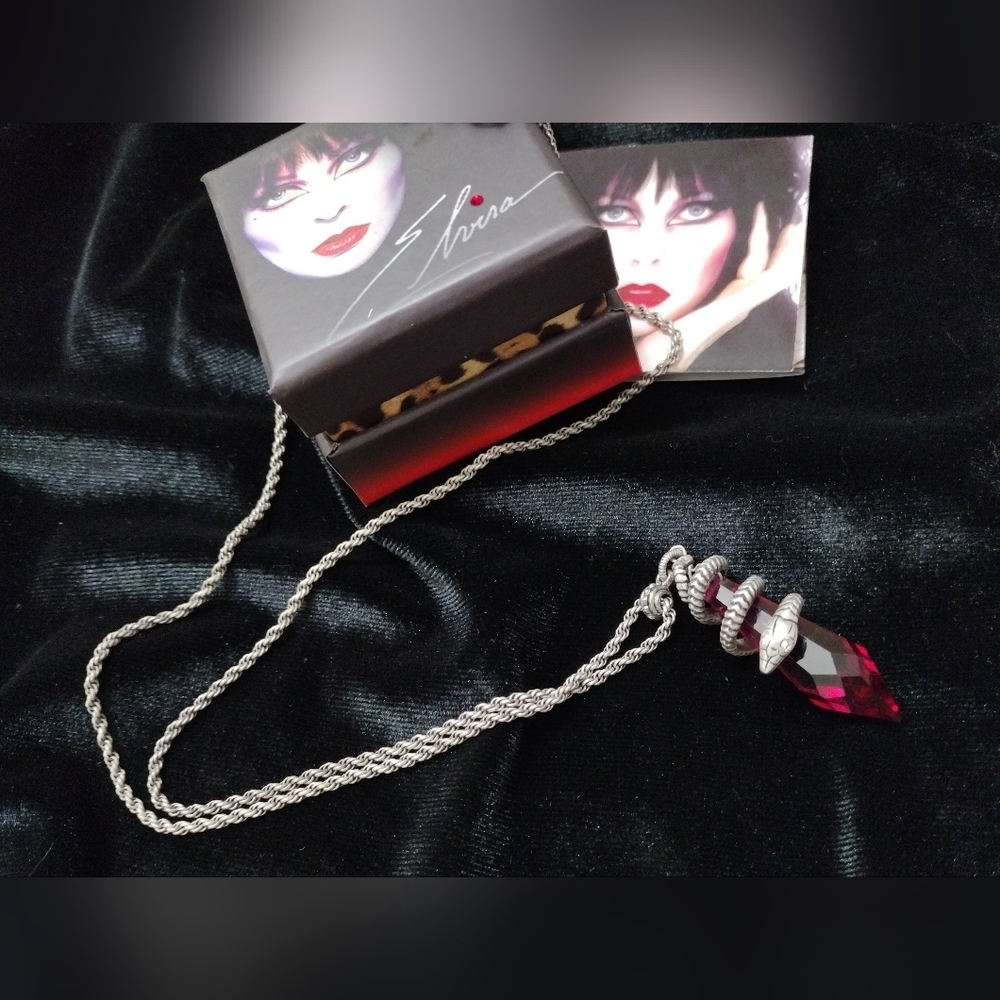 Sweet Romance gothic jewelry